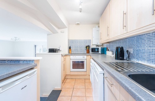 Trenance Cottage | Atlantic View, Mawgan Porth with sea views