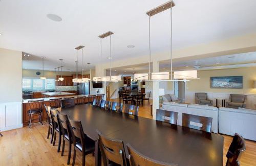 Sandbridge House | Atlantic Villa Fran-to-Sea