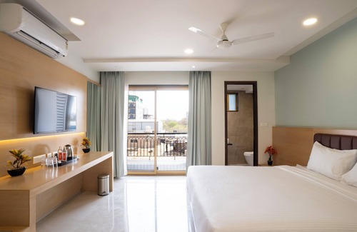 Hyderabad Hotel | Atnest Orchids Suites
