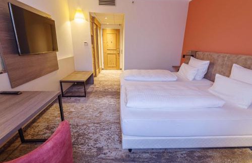 Schwaig Hotel | Atomis Hotel Munich Airport by Mercure