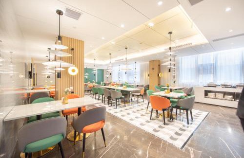 Nanshan Hotel | Atour Hotel Shenzhen Nanshan Shili Metro Station
