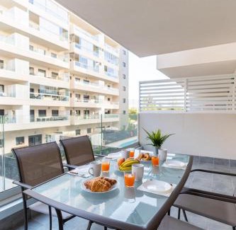 Almeria Apartment | ATP Vega de Acá a 5 minutos de la Playa - Parking Privado Gratis!
