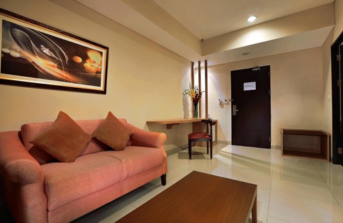 Tangerang Hotel | Atria Residences Gading Serpong