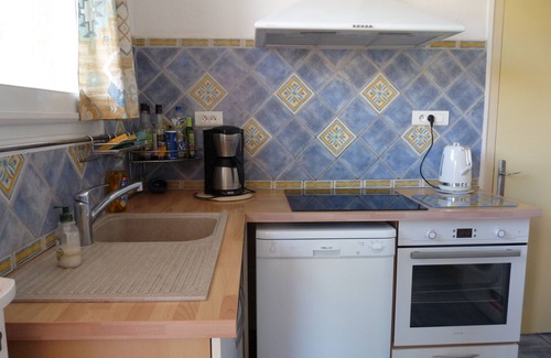 Les Issambres Villa | Attached villa, terrace, garden, garage, in a quiet impasse. Access to the pool
