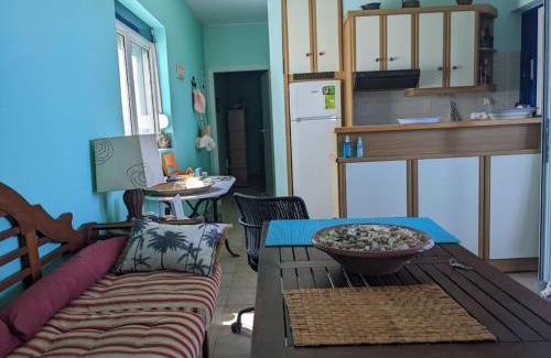 Lavreotiki Apartment | Attic Meltemi