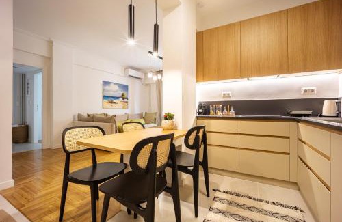 Ampelokipoi Apartment | Attica Skyline Living!