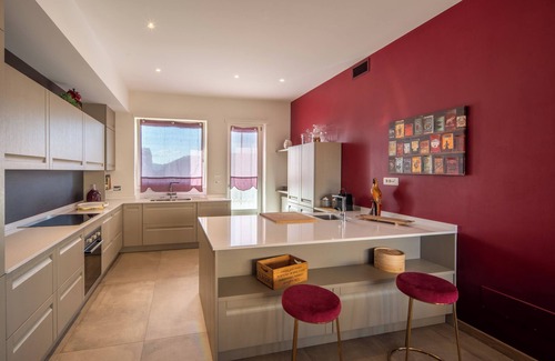 Alba Apartment | Attico Centrale Piazza Pertinace [free parking]