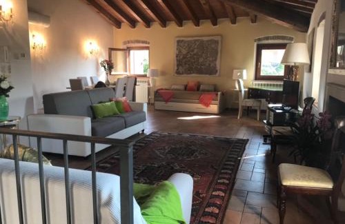 Desenzano del Garda Apartment | Attico Limoni