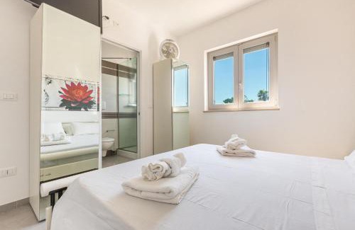 Torre Santa Sabina House | Attico Mezzaluna by BarbarHouse