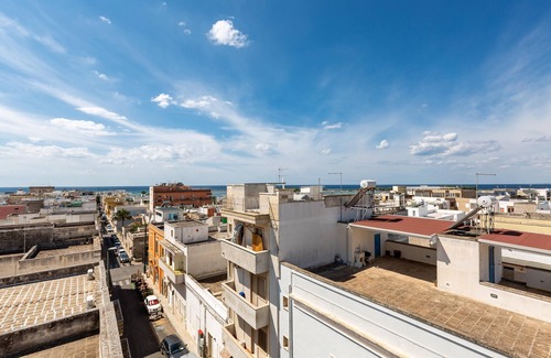 Porto Cesareo House | Attico Primavera by BarbarHouse