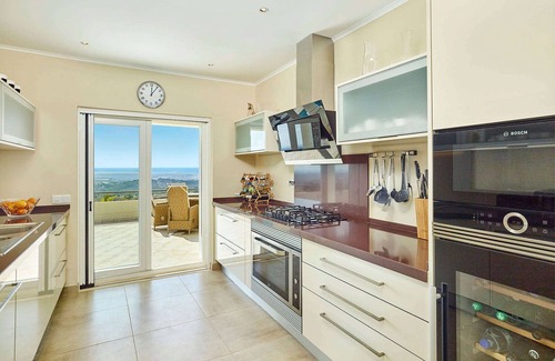 Pe do Cerro Villa | Attractive Villa, A/C, South Facing Terrace, Private Pool, Sea Views close to Santa Barbara de Nexe!