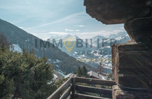 Saint-Luc Ski Chalet | Attractive detached chalet with parking space, rustic and functional, on two floors, with magnificen