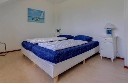 Makkum Cabin | Attractive detached villa with bubble bath