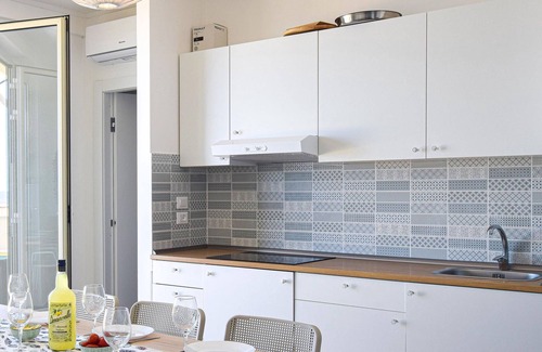 Briatico Apartment | Attractive vacation apartment with sea view.