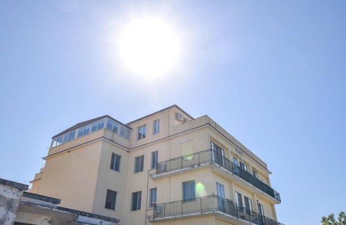 Briatico Apartment | Attractive vacation apartment with sea view.
