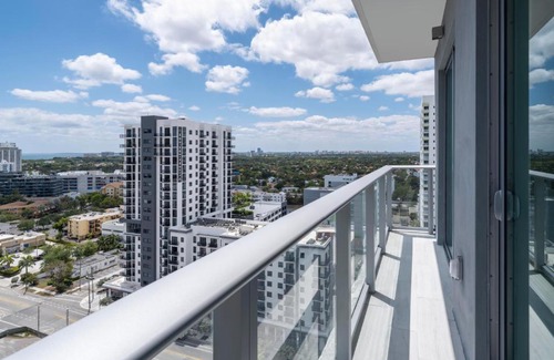 Brickell Hotel | Atwell Suites Miami Brickell by IHG