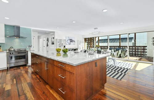Barton Hills House | ATX Modern - Charm