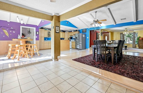Manchaca House | ATX Revive | Hot Moonlight Baths | 15 mins to DT | Pool | 14 guests