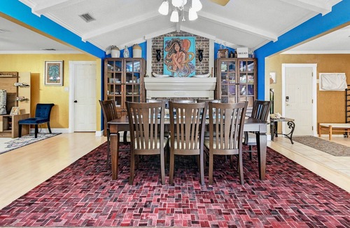 Manchaca House | ATX Revive | Hot Moonlight Baths | 15 mins to DT | Pool | 14 guests