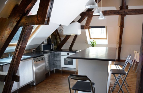 Epernay Apartment | Atypical bubble loft
