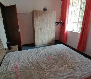 Port Louis House | Au Calme