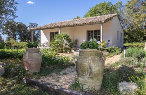 Asperes Bed & Breakfast | AU CLOS DU PRESSOIR sauna spa et piscine au coeur d'un vignoble
