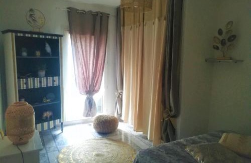 Saint-Hippolyte Bed & Breakfast | Au Monde de Maëlle