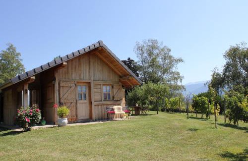 Cruet Ski Chalet | Au petit chalet avec son SPA - Escapade en amoureux !