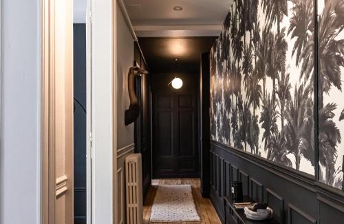 Reims City Centre Apartment | Au pied de la Cathédrale, bel appartement, lumineux avec 2 chambres