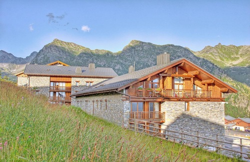Les Eucherts Condo | Au pied des pistes | Piscine + balcon privé