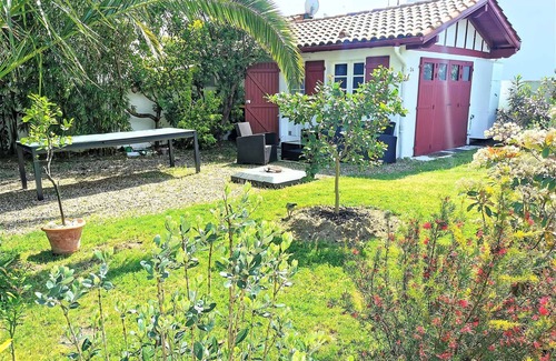 Hendaye Apartment | AUBEPINES 250 m from the main beach classified 3 stars
