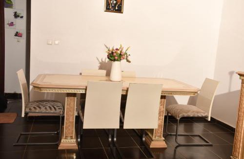 Yaounde Apartment | Auberge bleu Odza Yaoundé