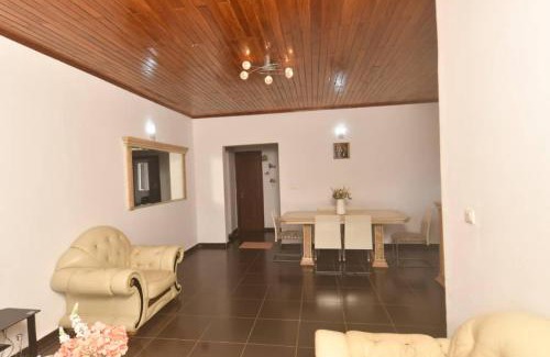 Yaounde Apartment | Auberge bleu Odza Yaoundé
