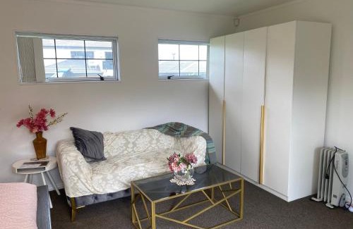 Manurewa House | Auckland serenity 1