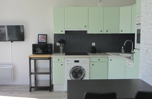Audierne Apartment | Audierne-Bright apartment with terrace and breathtaking ocean view - Wifi