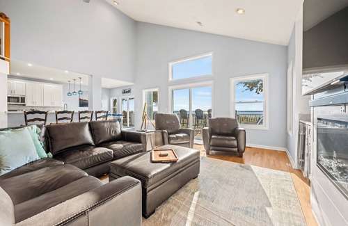 Corolla House | Audubon Oasis: Soundfront Home, Dog-friendly, New to Rental Program