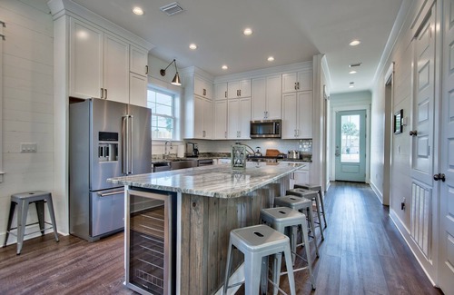 Crystal Beach House | Aug–Oct*Heated Pool&Spa*Golf Cart*Bikes*Dogs Ok