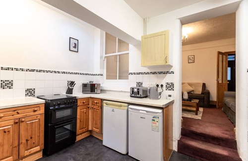 Swindon House | August Discount - Long Stay - Contractors