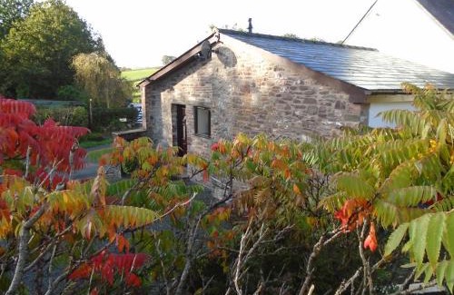 Trecastle House | Auld Ffynnon