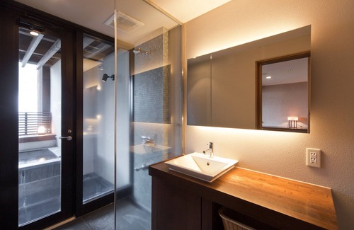 Yumoto Hotel | Aura Tachibana