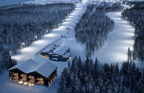 Sirkka Apartment | Aurora Luxe Chalet Ski-In/Ski-Out, Mountain View
