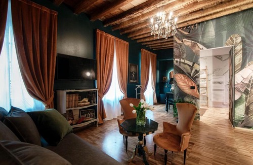 Como City Centre House | Aurum - Como Luxury Suites
