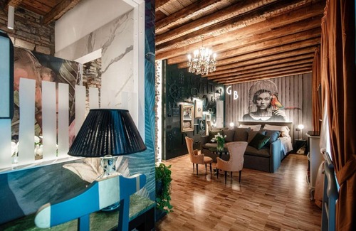 Como City Centre House | Aurum - Como Luxury Suites