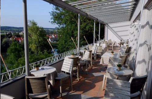 Neuburg Hotel | aussicht bio hotel restaurant cafe