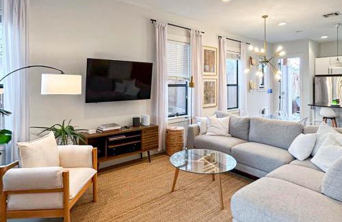 Chestnut Apartment | Austin Charmer