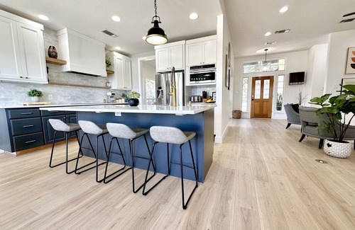 Hays County House | Austin Hill Country - Saltwater Pool and Rooftop Deck