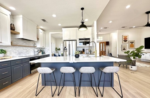 Hays County House | Austin Hill Country - Saltwater Pool and Rooftop Deck