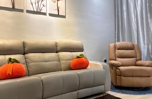 Taman Mount Austin House | Austin Landed Honey Nest 10pax by Our Stay