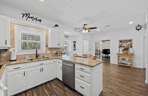 Shady Hollow House | Austin's Hill Country Escape & Retreat – Private Oasis With Pool & Spa on Acre+