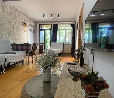 Borjomi Apartment | Autøgráph Boutique Høme 9